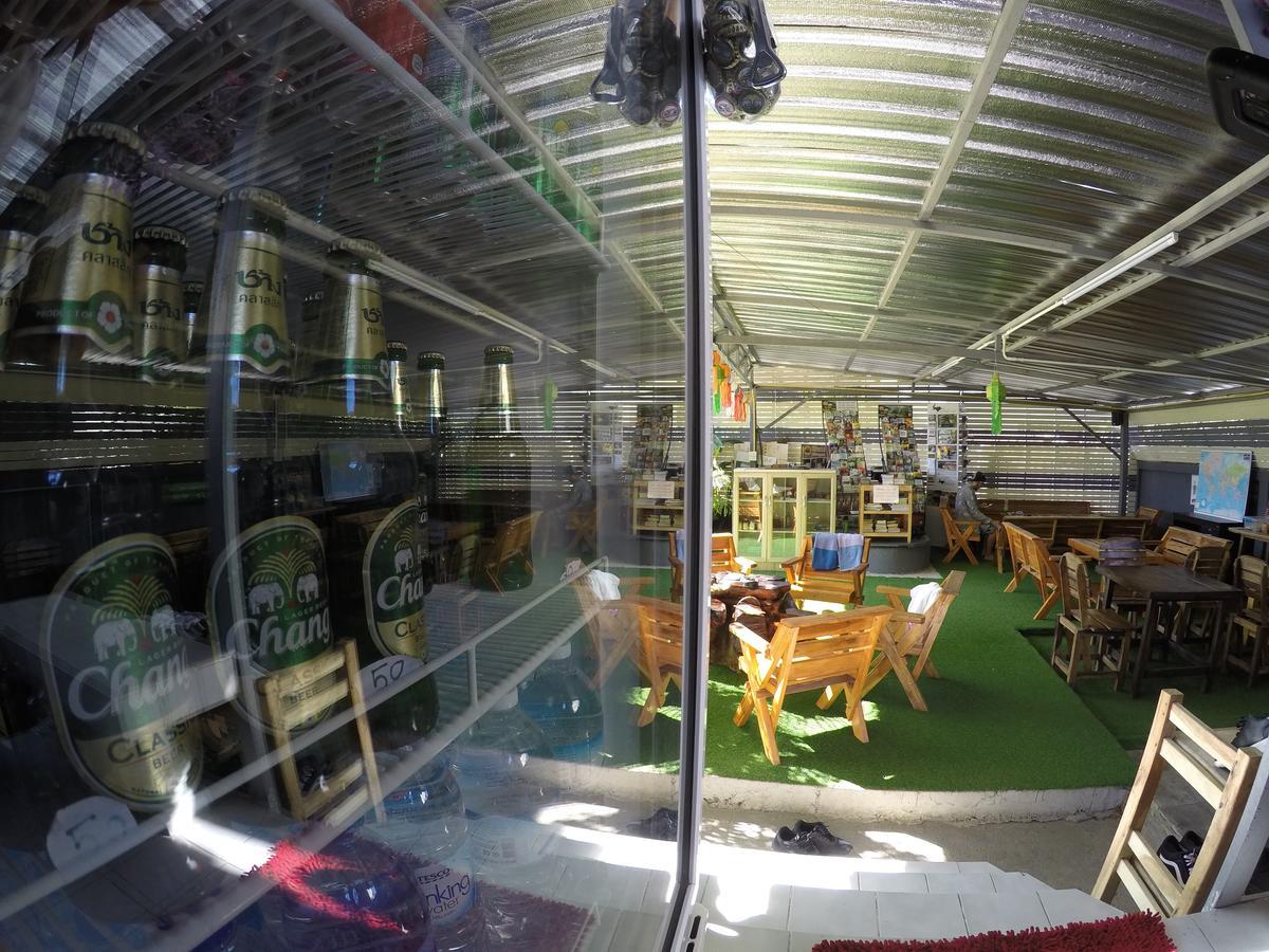 Wualai Hostel เชียงใหม่ ภายนอก รูปภาพ